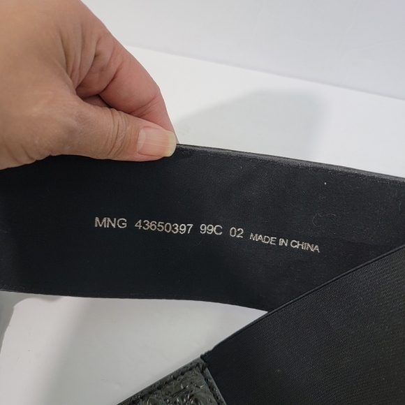 MNG Mango 43650397 99C 02 Black Elastic Wide Belt L 30.5" W 4" - Picture 7 of 10